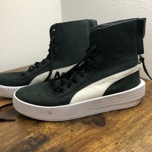 The Weeknd puma parallel